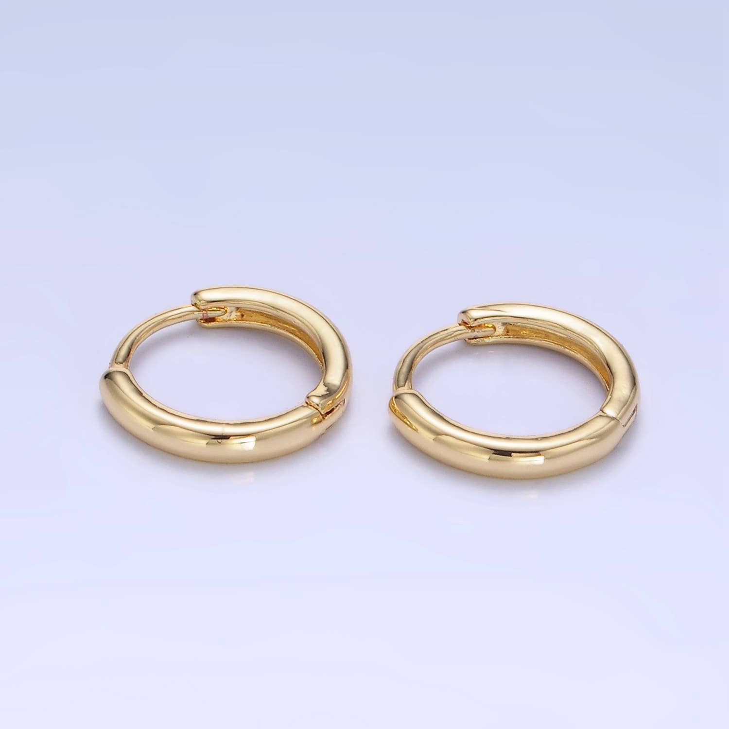 Minimalist Huggie Earrings - Cloth + Cabin
