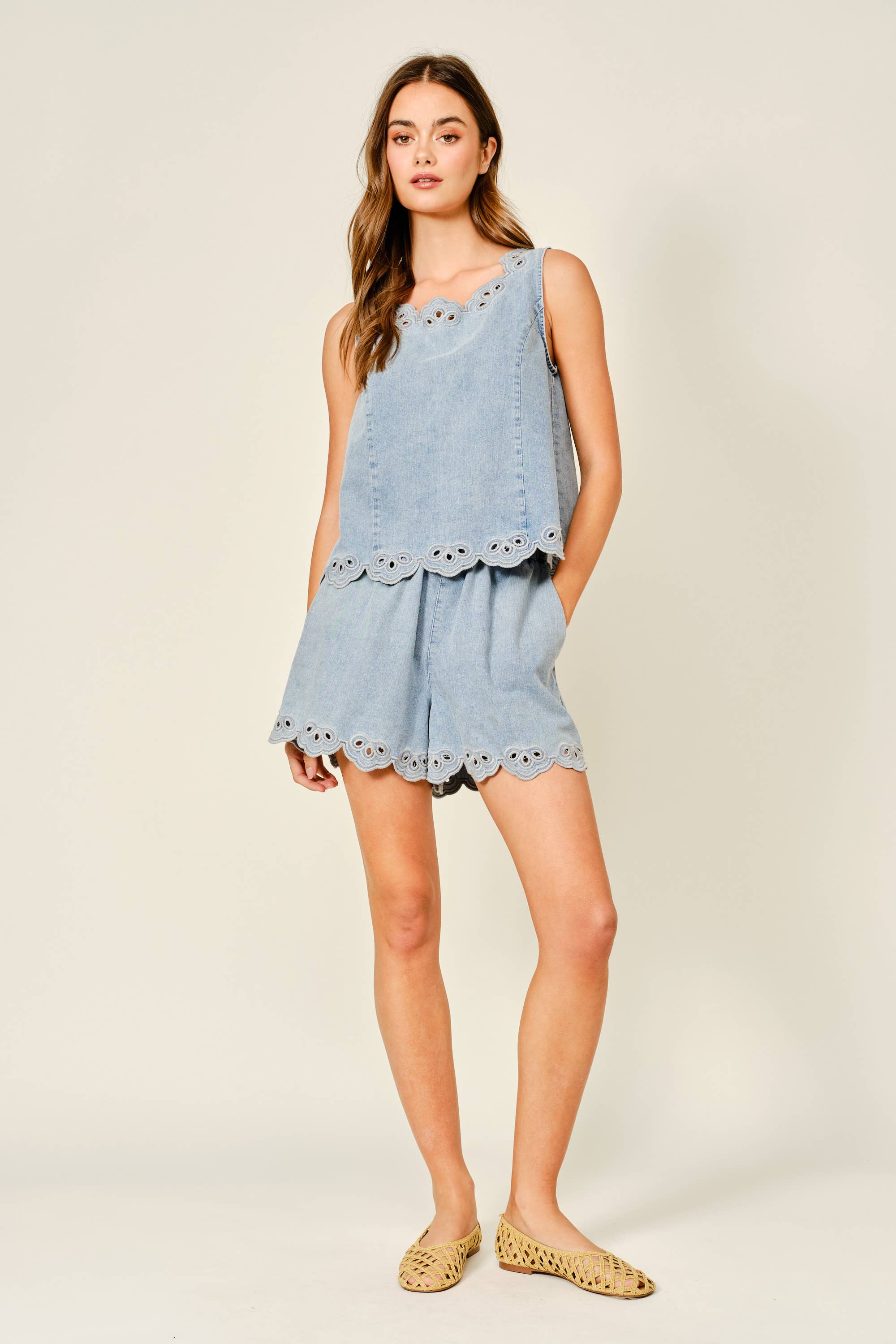 Bianca Embroidered Waist Elastic Flare Shorts